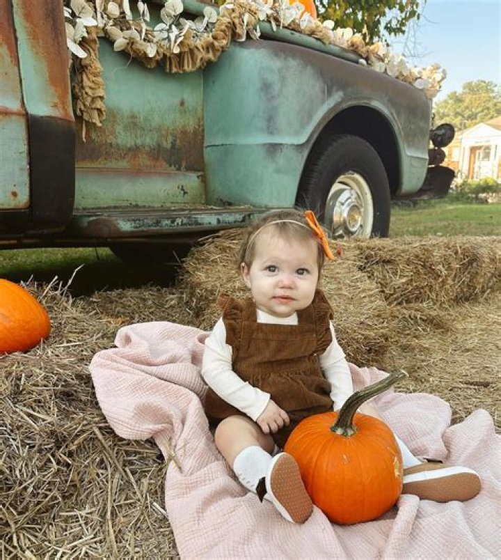 7 Little Johnston's Liz And Brice Welcome A Little Person Baby!