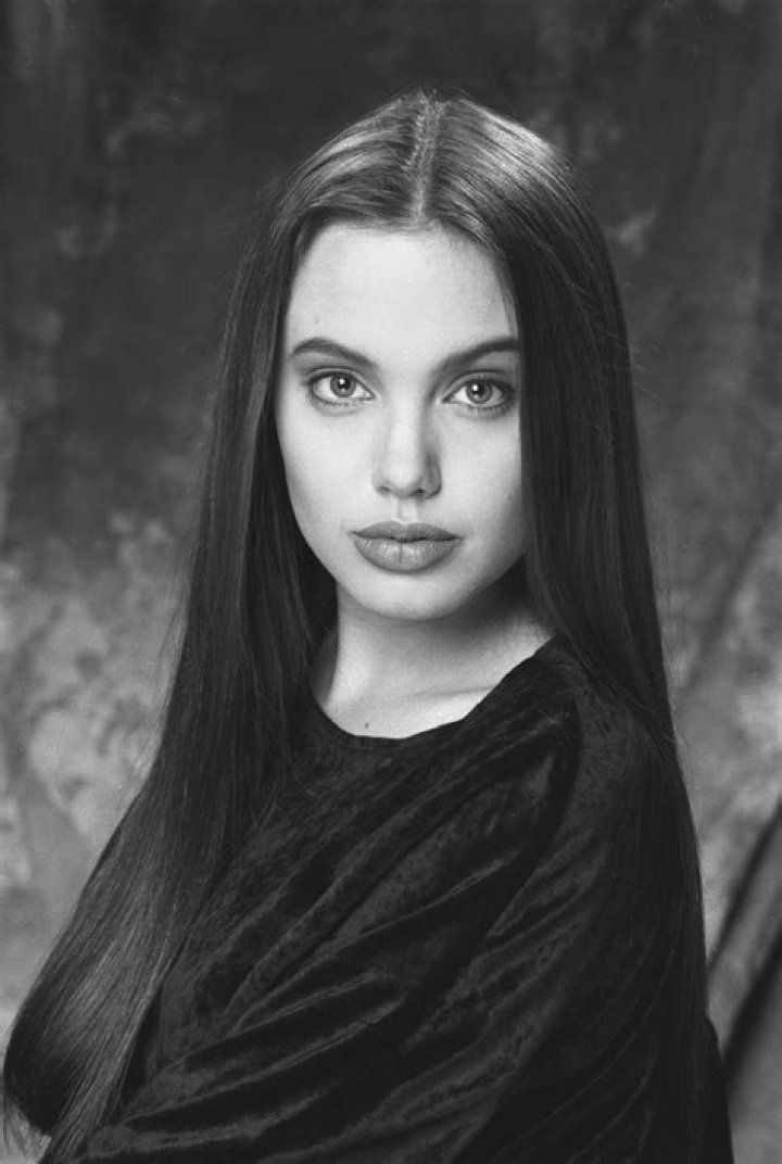 A Peek Into Angelina Jolie's Youthful Days