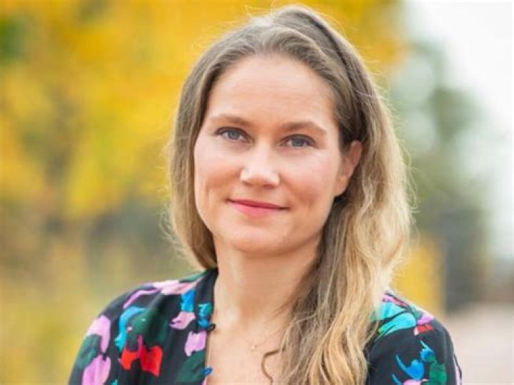 Annie Tomasini: Your Comprehensive Guide To Her Work