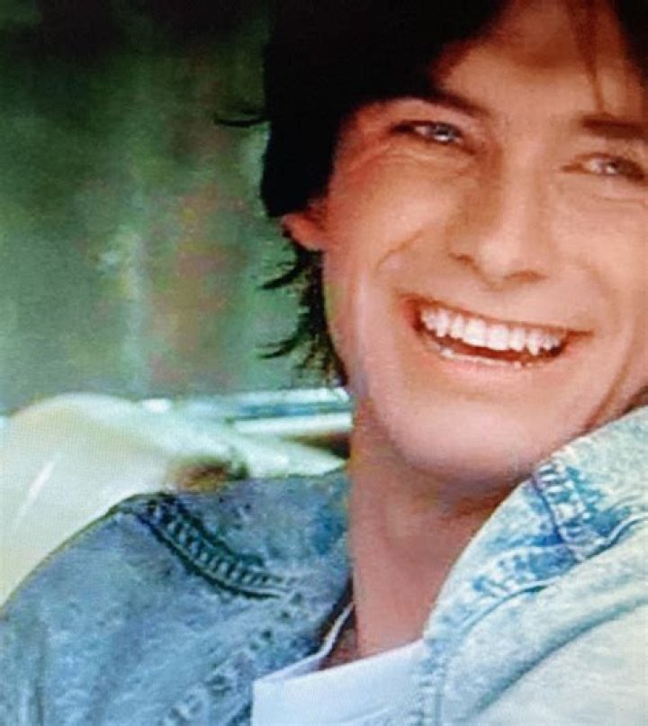 Top-Rated Performance: Antony Starr Shines In "Without A Paddle"