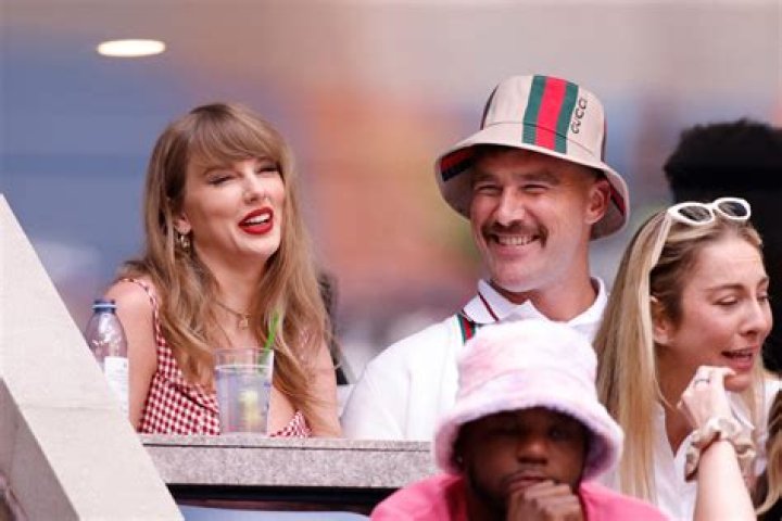 Are Taylor Swift's Estranged Parents Rekindling Their Romance?