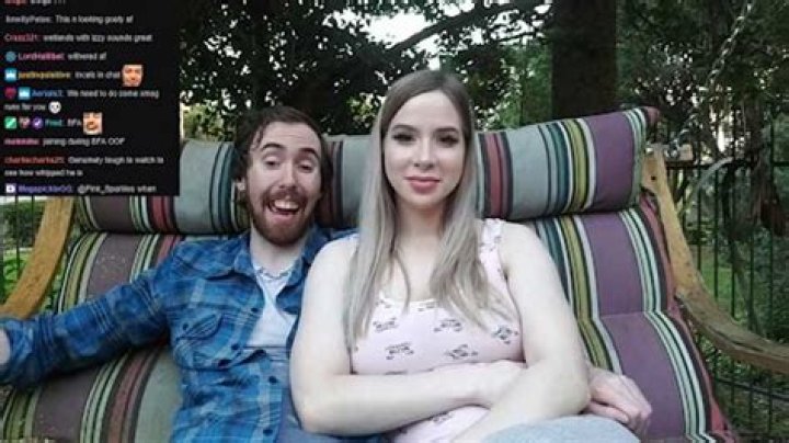 Asmongold's Multifaceted Perspectives On Izzy: From Discord To Community