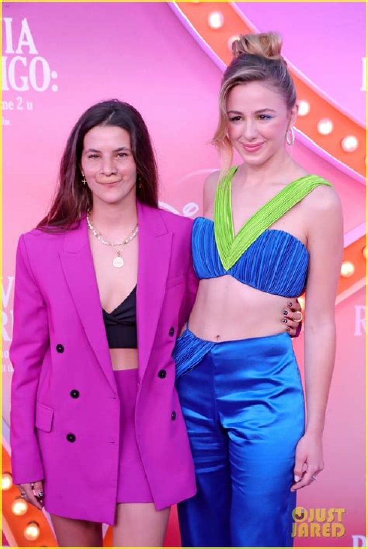 The Ultimate Guide To Brooklinn Khoury And Chloe Lukasiak