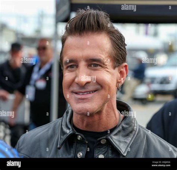 Creed's Captivating Frontman: Unleashing The Power Of Rock