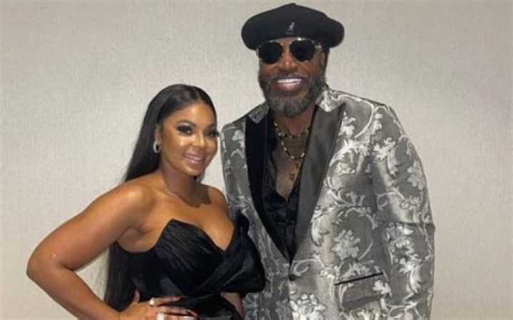 Unveiling Chris Gayle's Marital Status: Surprising Revelations