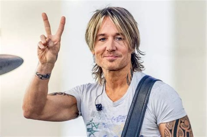 Is Keith Urban An Only Brother Or Does He Have Siblings?