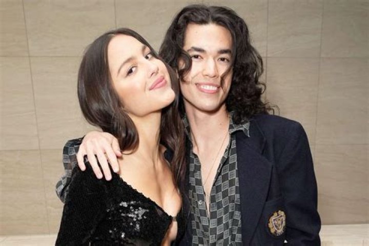 Does Olivia Rodrigo Have A Sibling? Here's The Scoop