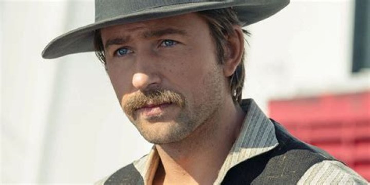 Unlocking Lara Spencer's Earnings: How Much Does She Make?