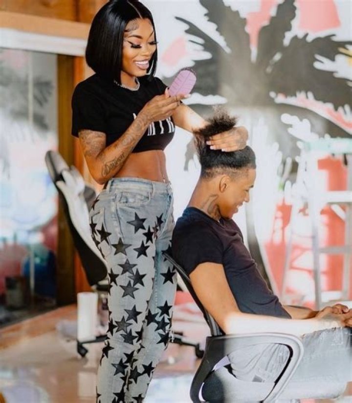 How Old Is Nas EBK? - The Ultimate Age Guide