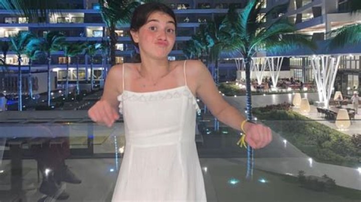 Uncover The Age Of Sima Hesri: Unveiling The Enigma Of Her Youth