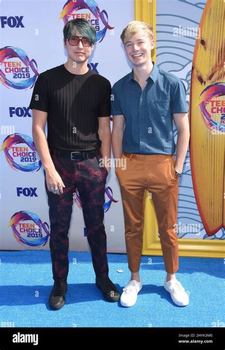 How Tall Are Sam And Colby