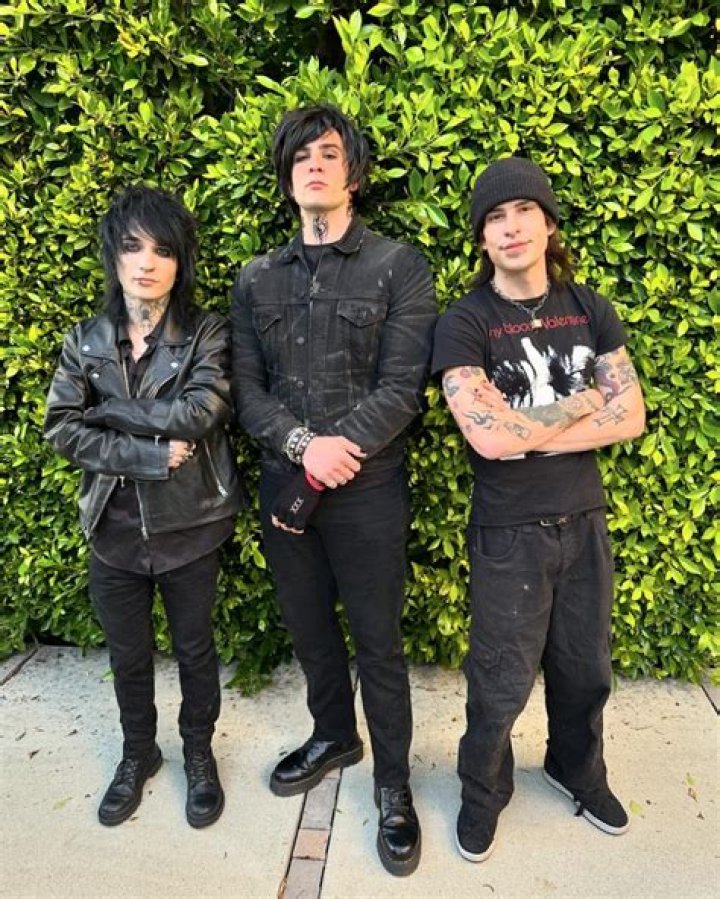 Unveiling Jake Webber's Height: Unlocking Secrets And Surprises