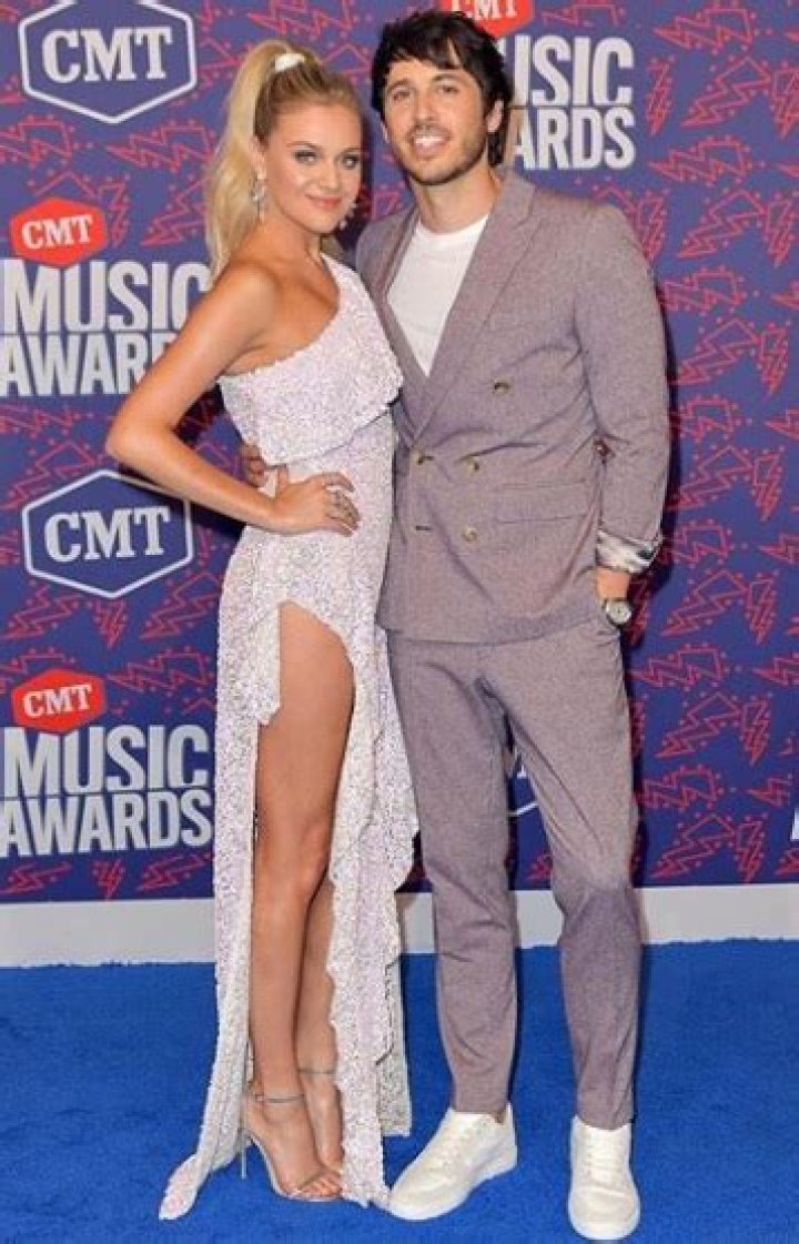 The Definitive Guide To Kelsea Ballerini's Height: Uncovering The Truth