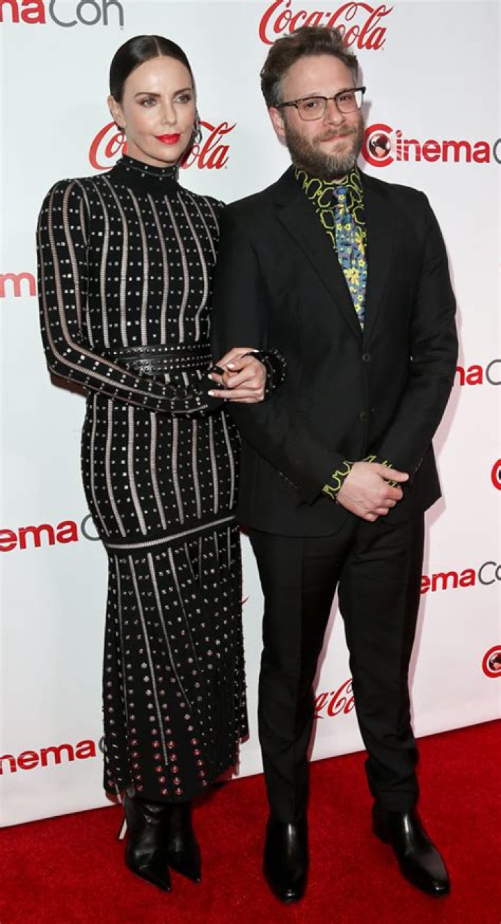 Discover Seth Rogen's Height: Uncover The True Stature Of The Comedy Genius