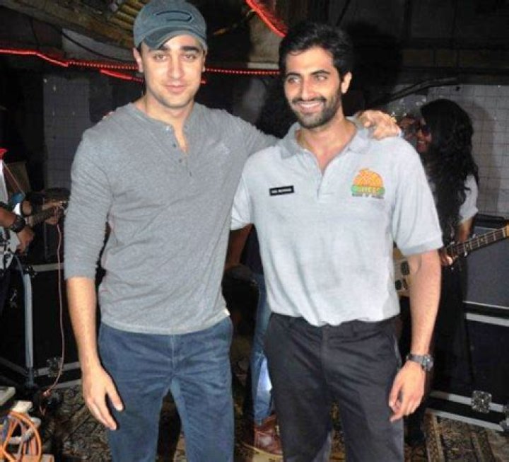 Exploring The Height Of Imran Khan: A Look At The Cricketer Turned Politician