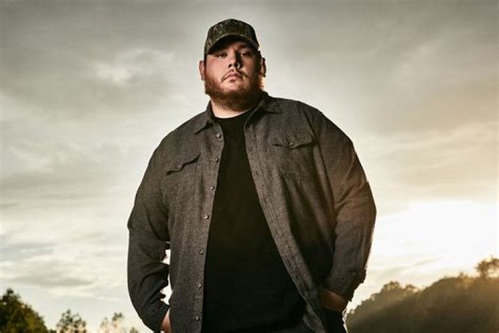 Who Luke Combs Endorses: His Political Views Explored