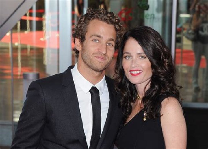 Is Robin Tunney Currently Married? The Truth Revealed