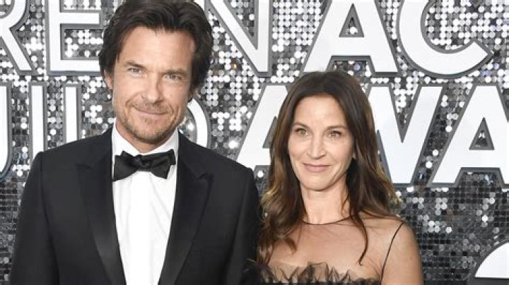 Discover Jason Bateman's Astonishing Net Worth & Earnings