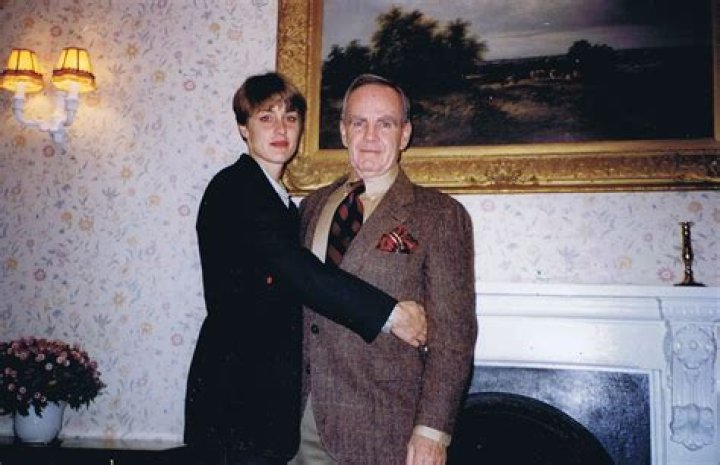 Unraveling The Complexities Of American Politics: Jennifer Winkley's Insights