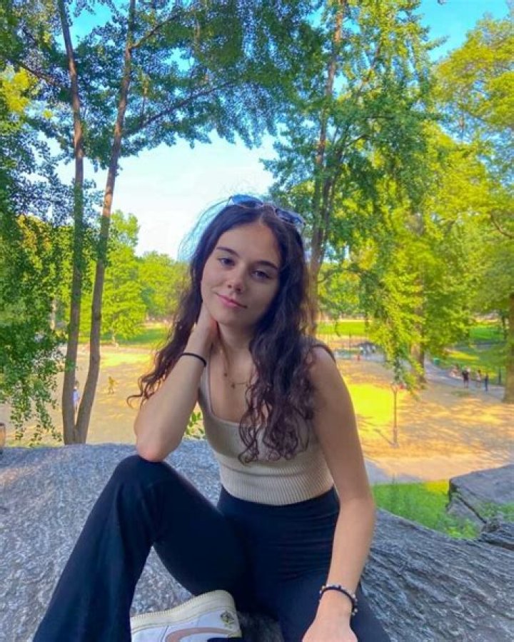 Julia Antonelli Height: Unlocking The Secrets Of Her Stature