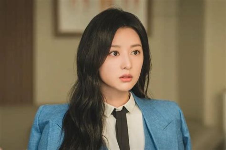 Kim Ji Won: The Rising Star's Latest News And Updates