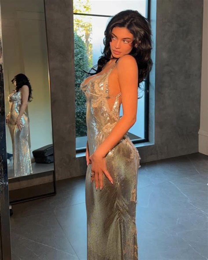 All About Kylie Jenner's Glamorous Golden Globes Appearance