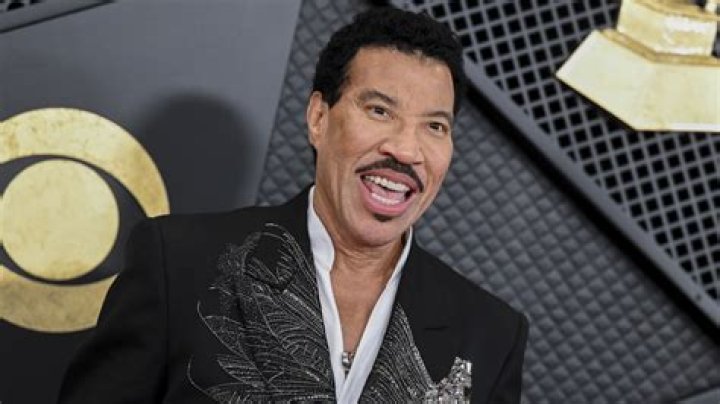 Revealing Lionel Richie's Net Worth: Discover The Secrets Behind His Fortune