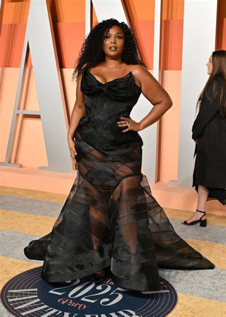 Lizzo's Height And Weight: Uncovering The Truth And Surprising Insights