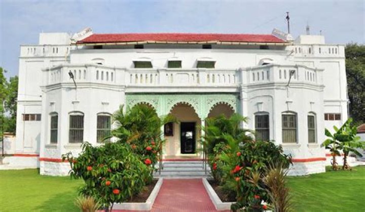 Find Your Dream Home: A Guide To Luxurious Mansions In India