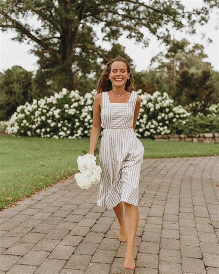 Mary Kate Robertson's Instagram: Behind-the-Scenes And Exclusive Content