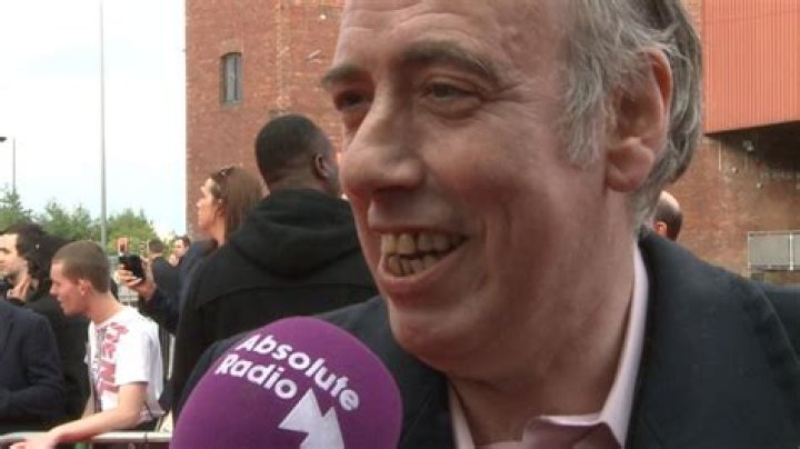 The Untold Truth About Mick Jones' Wife