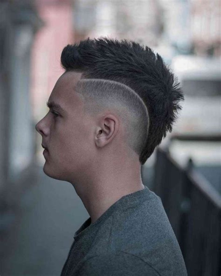 Top-Notch Mohawk Men: Culture, History, And Hairstyles