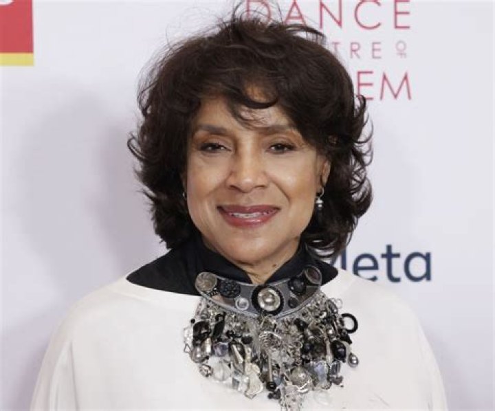 The Enchanting Phylicia Rashad: A Hollywood Luminary