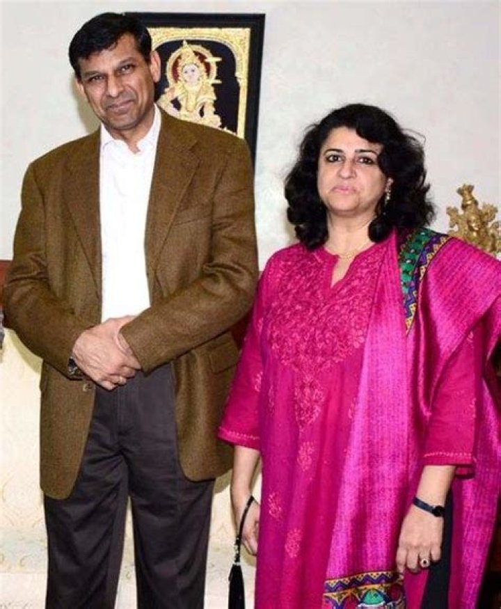 Meet Dr. Raghuram Rajan's Wife: A Profile Of Savitha Rajan