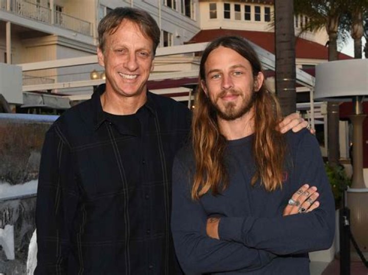 The Ultimate Guide To Riley Hawk: Skateboarding Prodigy And Legend