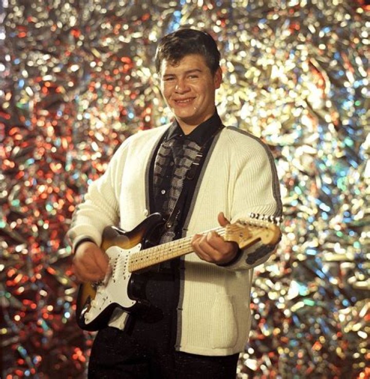 Detailed Explorations Into Ritchie Valens' Legacy And Accomplishments