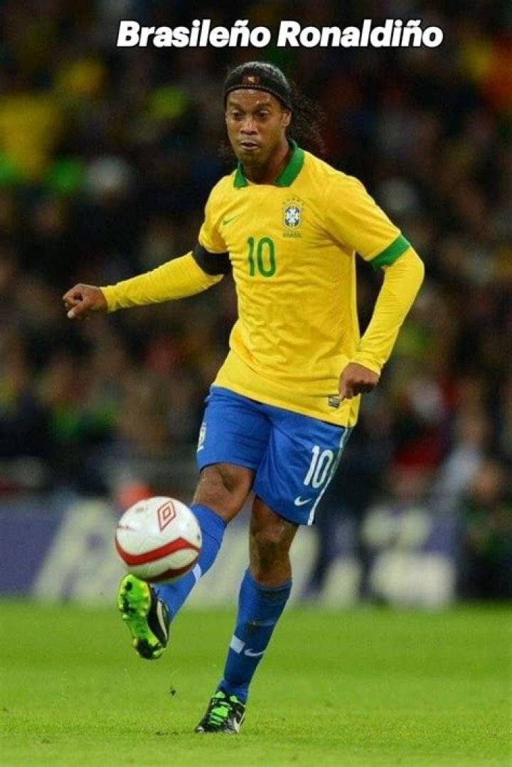 Unveiling The Magic Of Ronaldino: A Football Maestro