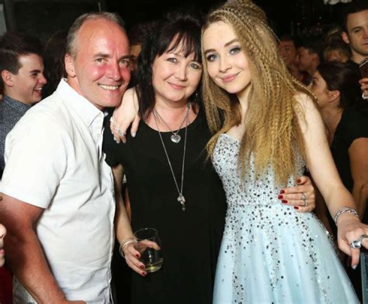 Sabrina Carpenter's Mother: The Woman Behind The Star