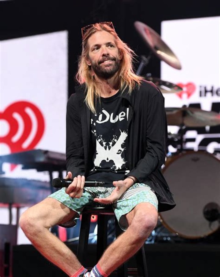 A Visit To Taylor Hawkins' Grave | Remembering A Rock Legend