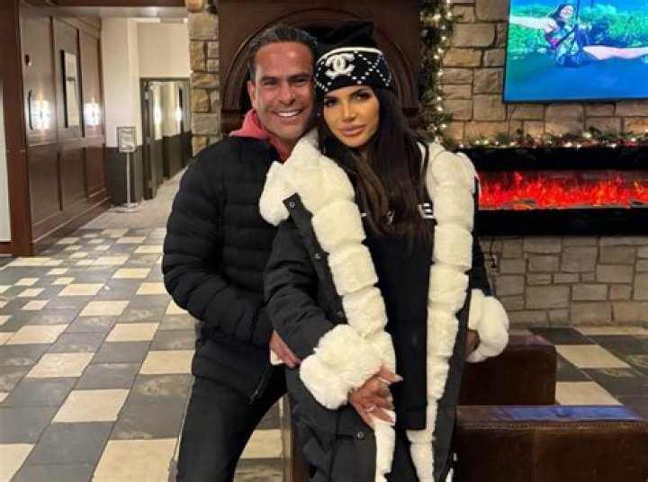 Who Is Teresa Bo's Husband: Discover The Man Behind The Star