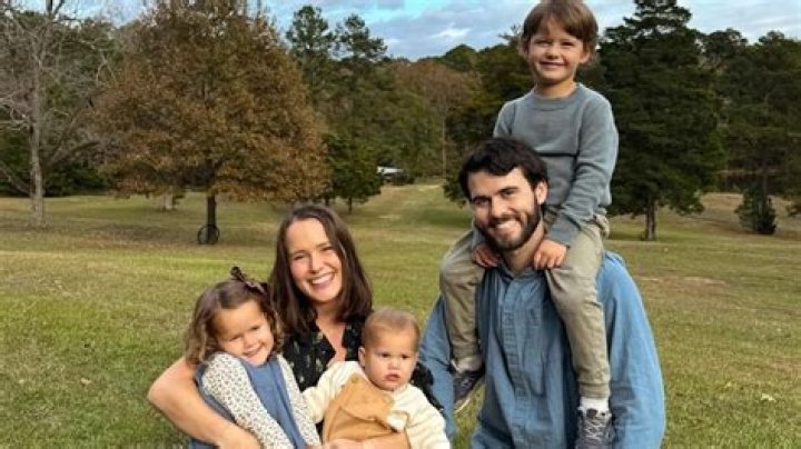 Who Is Mary Kate Robertson? Uncover Her Occupation And More