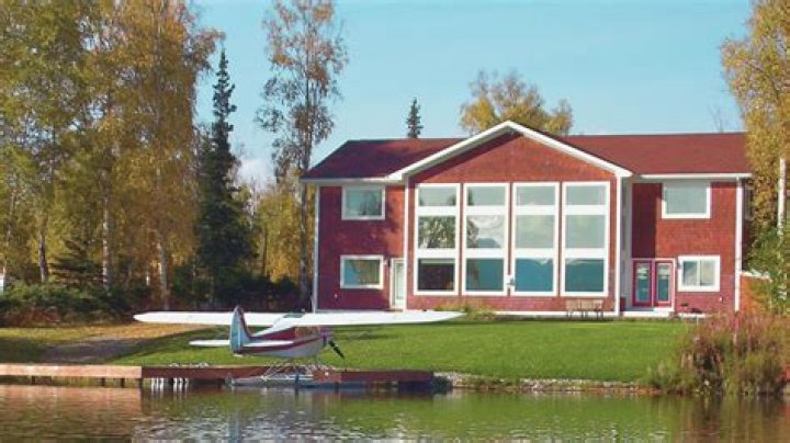 Your Guide To Sarah Palin's Current Residence