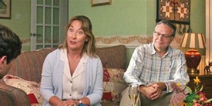 Unraveling Oliver's Deceit: The Mystery Of His Parents' Past In Saltburn